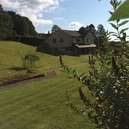 Willowbank Apartment